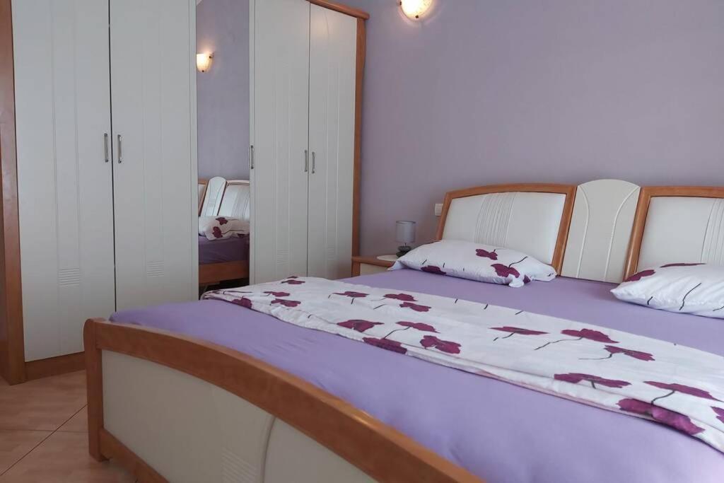 Beautiful Apartment 80 M From The Sea Marusici  Екстериор снимка