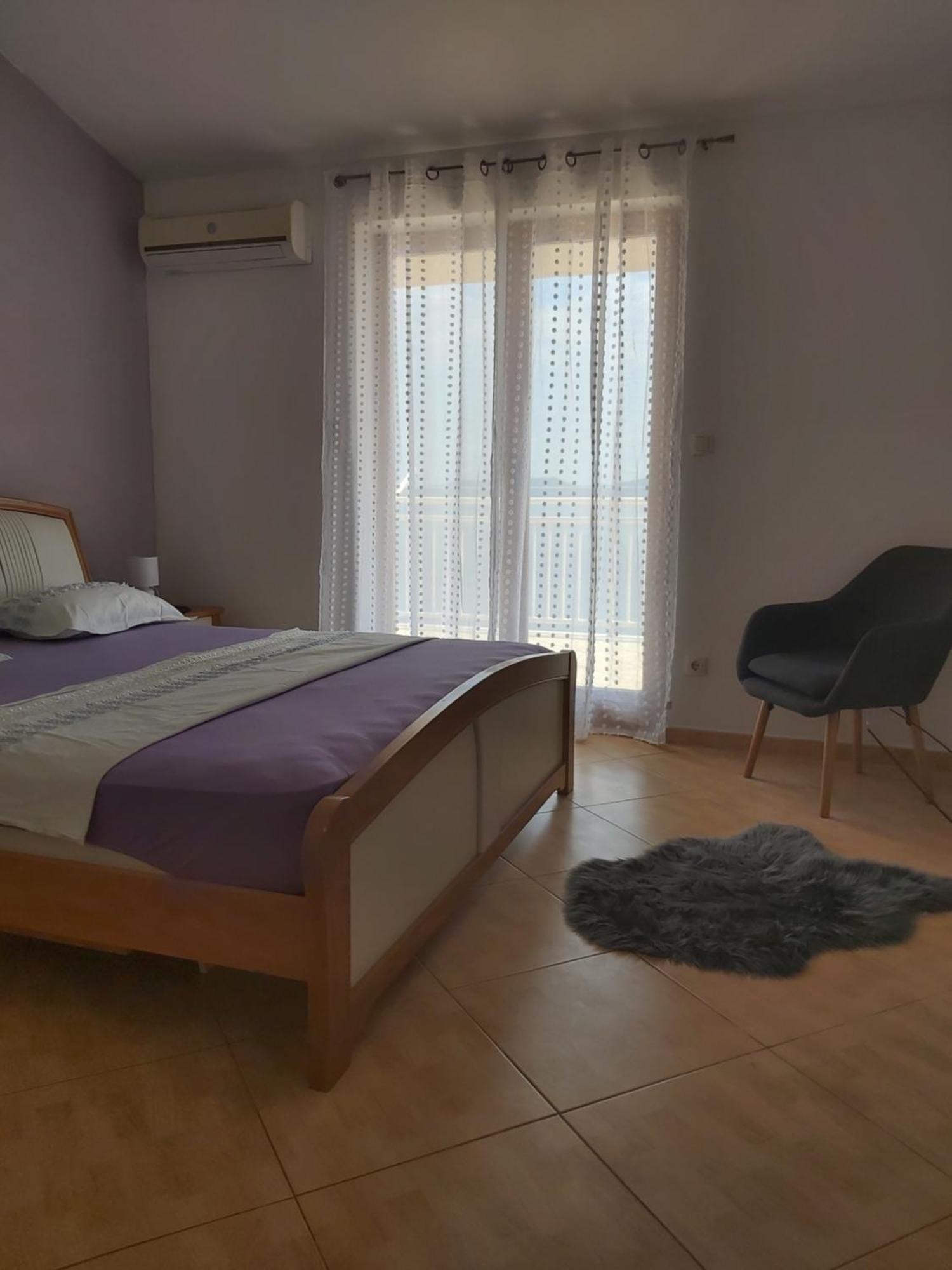 Beautiful Apartment 80 M From The Sea Marusici  Стая снимка