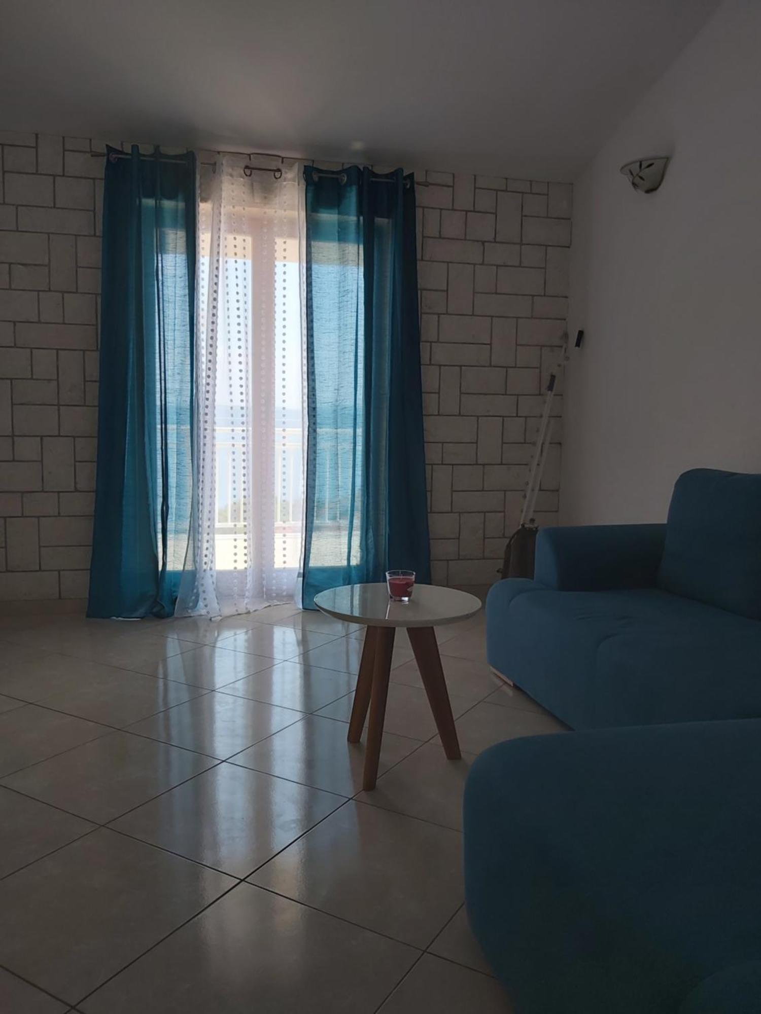 Beautiful Apartment 80 M From The Sea Marusici  Стая снимка